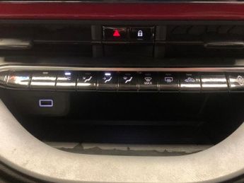 Fiat 500e 42kWh RED (118 ps) - KEYLESS START - DAB - USB AUDIO