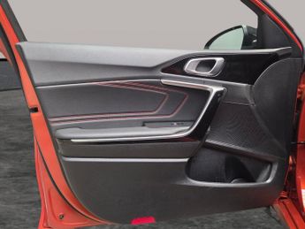 Kia Proceed 1.6 T-GDi GT Shooting Brake DCT (201 bhp) - HEATED SEATS - HEATE