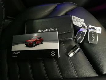 Mercedes-Benz GLC 2.0 GLC300de 13.5kWh AMG Line (Premium) Coupe Plug-in G-Tronic+ 