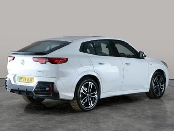 BMW iX2 30 66.5kWh M Sport xDrive (11kW Charger) (313 ps) - ALCANTARA - 