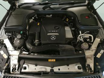 Mercedes-Benz GLC 2.0 GLC300e 13.5kWh AMG Line (Premium) Plug-in G-Tronic+ 4MATIC 