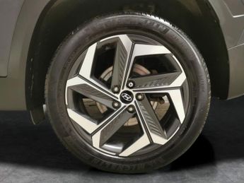 Hyundai Tucson 1.6 h T-GDi Premium (230 ps) - NAV - HEATED STEERING - BLIND SPO