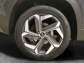 Hyundai Tucson 1.6 h T-GDi Premium (230 ps) - NAV - HEATED STEERING - BLIND SPO