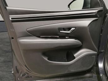 Hyundai Tucson 1.6 h T-GDi Premium (230 ps) - NAV - HEATED STEERING - BLIND SPO