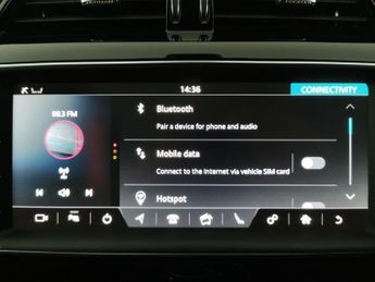 Jaguar F-PACE 2.0 D180 Chequered Flag AWD (180 ps) - REVERSE CAM - NAV - HEATE