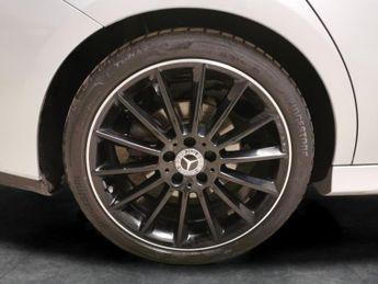 Mercedes-Benz CLA 2.0 CLA220d AMG Line Night Edition (Premium Plus) Shooting Brake