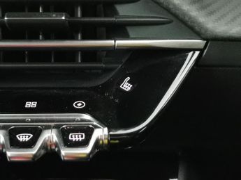 Peugeot E-2008 50kWh GT (7kW Charger) (136 ps) - REVERSE CAM - NAV - HEATED SEA