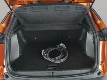 Peugeot E-2008 50kWh GT (7kW Charger) (136 ps) - REVERSE CAM - NAV - HEATED SEA