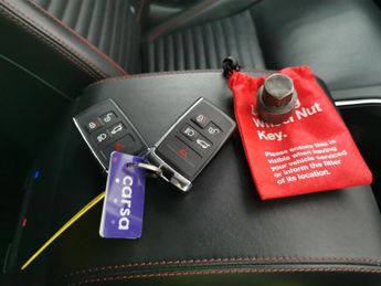 Land Rover Discovery Sport 1.5 P300e 12.2kWh R-Dynamic HSE Plug-in 4WD (309 ps) - KEYLESS E
