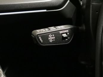 Audi Q4 E-tron 35 S line 55kWh (170 ps) - BLUETOOTH - CRUISE - SPEED LIMIT RECO