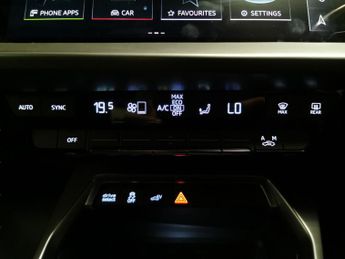 Audi A3 1.4 TFSIe 40 S line Sportback Plug-in S Tronic 13kWh (204 ps) - 