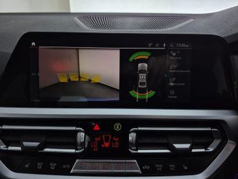 BMW 3 Series 2.0 330e 12kWh M Sport Plug-in (292 ps) - REVERSE CAM - HEATED S