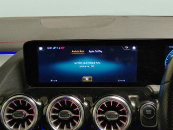 Mercedes-Benz EQA EQA 250+ 70.5kWh AMG Line (190 ps) - NAV - MIRROR PACKAGE - COMF