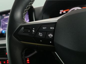 Seat Ibiza 1.0 TSI XCELLENCE DSG (110 ps) - KEYLESS ENTRY - NAV - WIFI