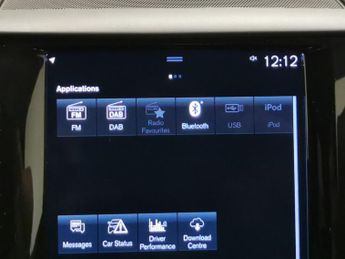 Volvo XC60 2.0 B5 MHEV Momentum AWD (250 ps) - PARK ASSIST - LED - HEATED L