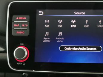 Nissan Leaf 40kWh Tekna (150 ps) - LED - REVERSE CAM - NAV