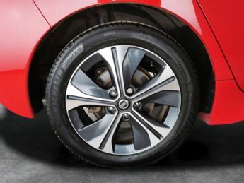Nissan Leaf 40kWh Tekna (150 ps) - LED - REVERSE CAM - NAV