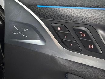 BMW iX3 80kWh M Sport Pro (286 ps) - HUD - PARK ASSIST - HK AUDIO