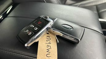 Land Rover Range Rover Evoque 2.0 D180 R-Dynamic HSE 4WD (180 ps) - BLIND SPOT ASSIST - BLUETO