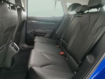 Skoda Enyaq iV 62kWh 60 (DC120kW) (179 ps) - LED - SMARTLINK - NAV
