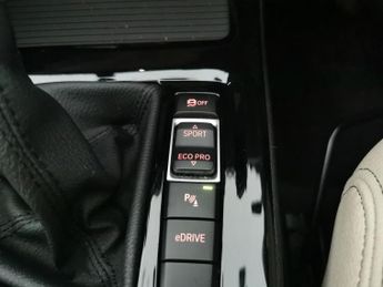BMW X1 1.5 25e 10kWh xLine Plug-in xDrive (220 ps) - HEATED LEATHER