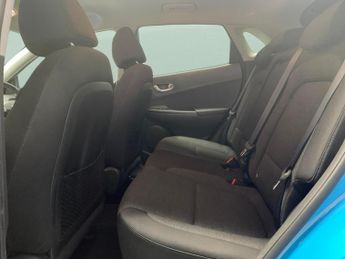 Hyundai Kona 39kWh Premium (10.5kW Charger) (136 ps) - HEATED SEATS - HEATED 
