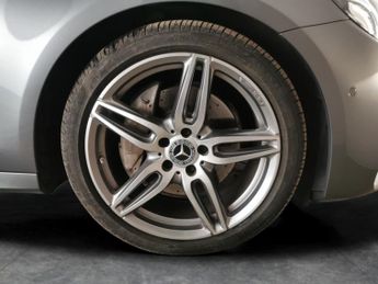 Mercedes-Benz E Class 2.0 E220d AMG Line G-Tronic+ (194 ps) - HEATED LEATHER - MIRROR 