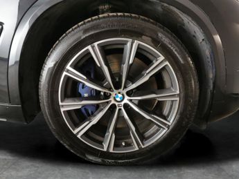 BMW X5 3.0 45e 24kWh M Sport Plug-in xDrive (394 ps) - LEATHER - PRO NA