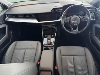 Audi A3 40 TFSI e Sport S Tronic [Comfort+Sound] - MMI NAV PLUS - CARPLA