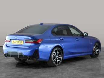 BMW 3 Series 2.0 330e 12kWh M Sport Plug-in (292 ps) - ALCANTARA - M SPORT BR