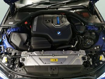 BMW 3 Series 2.0 330e 12kWh M Sport Plug-in (292 ps) - ALCANTARA - M SPORT BR