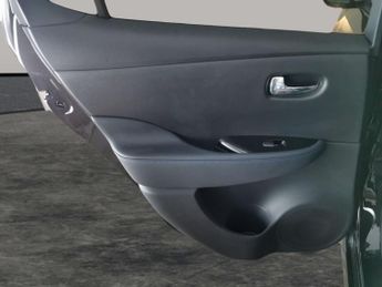 Nissan Leaf 40kWh 10 (150 ps) - LED - REVERSE CAM - NAV