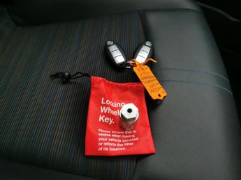Nissan Leaf 40kWh 10 (150 ps) - LED - REVERSE CAM - NAV