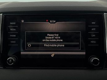 Skoda Karoq 2.0 TDI Scout DSG 4WD (150 ps) - REVERSE CAM - SMARTLINK - NAV