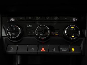 Skoda Karoq 2.0 TDI Scout DSG 4WD (150 ps) - REVERSE CAM - SMARTLINK - NAV