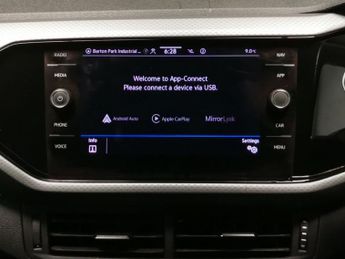 Volkswagen T-cross 1.0 TSI Active DSG (110 ps) - PARK SENSORS - AIR CON - DAB