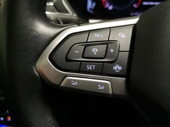 Volkswagen Tiguan 1.5 TSI Elegance DSG (150 ps) - REVERSE CAM - HEATED SEATS - NAV
