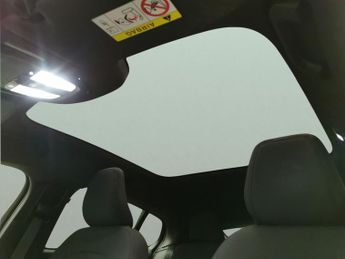 Volvo C40 Recharge 69kWh Plus (231 ps) - KEYLESS ENTRY - PARK ASSIST - LED