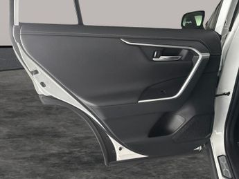 Toyota RAV4 2.5 VVT-h GPF Design CVT 4WD (222 ps) - LED - REVERSE CAM - NAV