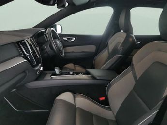 Volvo XC60 2.0 B5 MHEV R-Design AWD (250 ps) - LED - HEATED SEATS - LANE DE