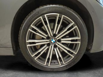 BMW 3 Series 2.0 330e 12kWh M Sport Plug-in (292 ps) - REVERSE CAM - HEATED S