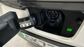 Kia Niro 64.8kWh 4 (201 bhp) - HEATED SEATS - HEATED STEERING - BLIND SPO