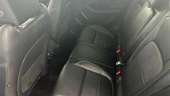Jaguar I-PACE 400 90kWh SE 4WD (400 ps) - NAV - WIFI - LANE DEPARTURE