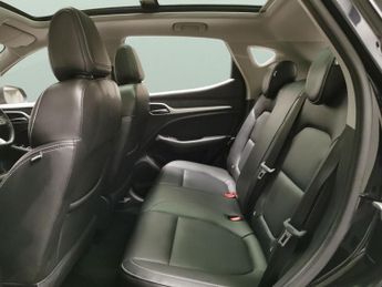 MG MG ZS 44.5kWh Exclusive (143 ps) - NAV - BLIND SPOT ASSIST - LANE DEPA