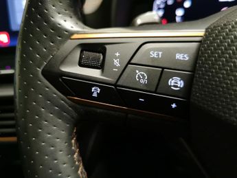 Cupra Formentor 1.4 eHybrid 12.8kWh VZ1 Plug-in DSG (245 ps) - LED - REVERSE CAM