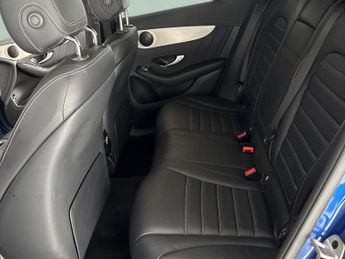 Mercedes-Benz GLC 2.0 GLC300e 13.5kWh AMG Line Plug-in G-Tronic+ 4MATIC (333 ps) -