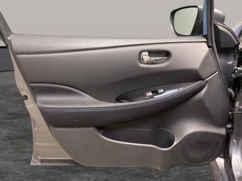 Nissan Leaf 39kWh N-Connecta (150 ps) - BLIND SPOT ASSIST - LANE DEPARTURE  