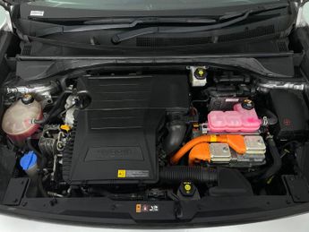 Kia Niro 1.6 GDi 3 DCT (139 bhp) - HEATED LEATHER - HEATED STEERING - LAN