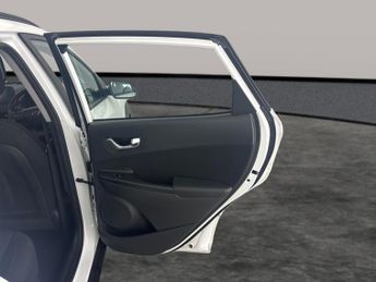 Hyundai Kona 1.6 h-GDi SE Connect DCT (141 ps) - CRUISE - CLIMATE CONTROL - P