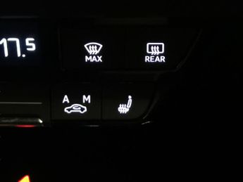 Audi Q4 E-tron 35 S line 55kWh (170 ps) - ACTIVE LANE ASSIST - LED - HEATED SEA